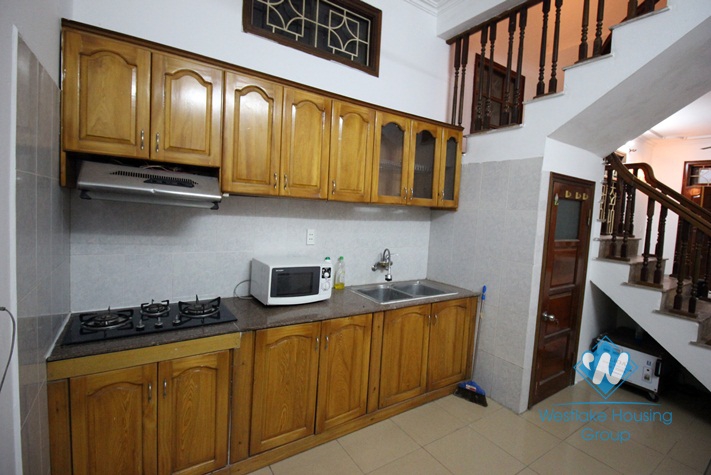 A cosy and good priced house with 4 bedrooms for rent in Tay Ho district